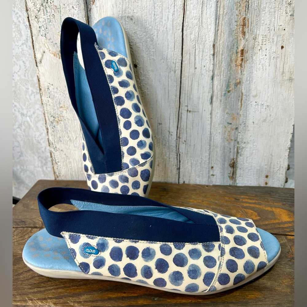 CLOUD Footwear Caliber Sandals in Tupai Blue Polkadots Slingbacks | Woman’s 9